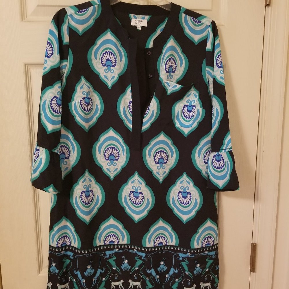 Crown & Ivy size 8 shirtdress